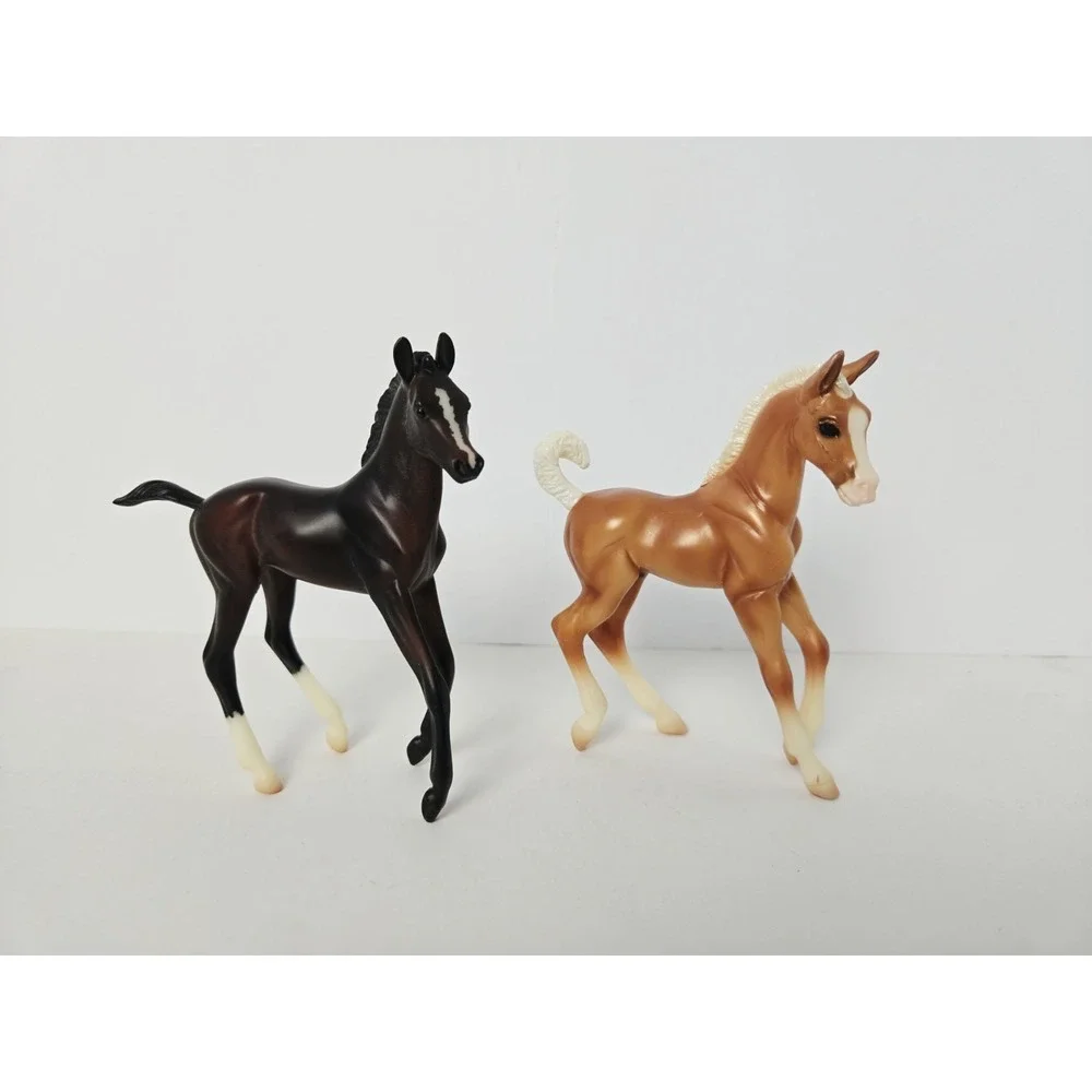 Breyer Model Horse set Vet Care pair foals palomino morgan